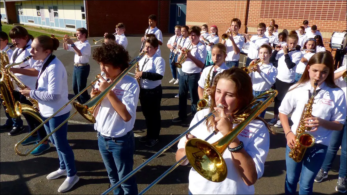 Оркестр средней школы в Пенсильвании