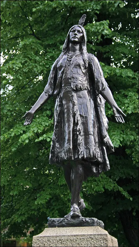 Памятник Покахонтас в Грейвсенде, Великобритания
