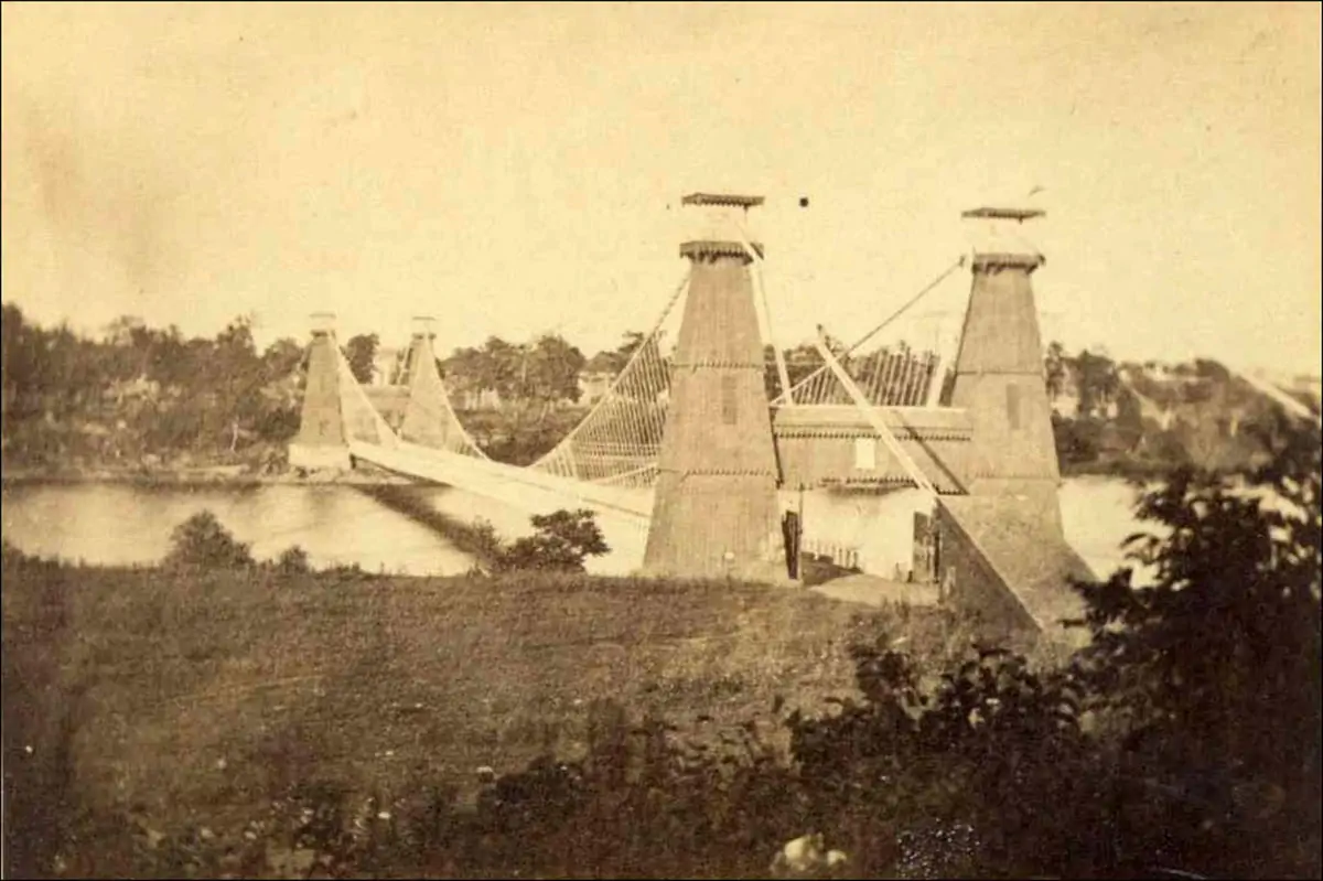 Первый мост через Миссисипи